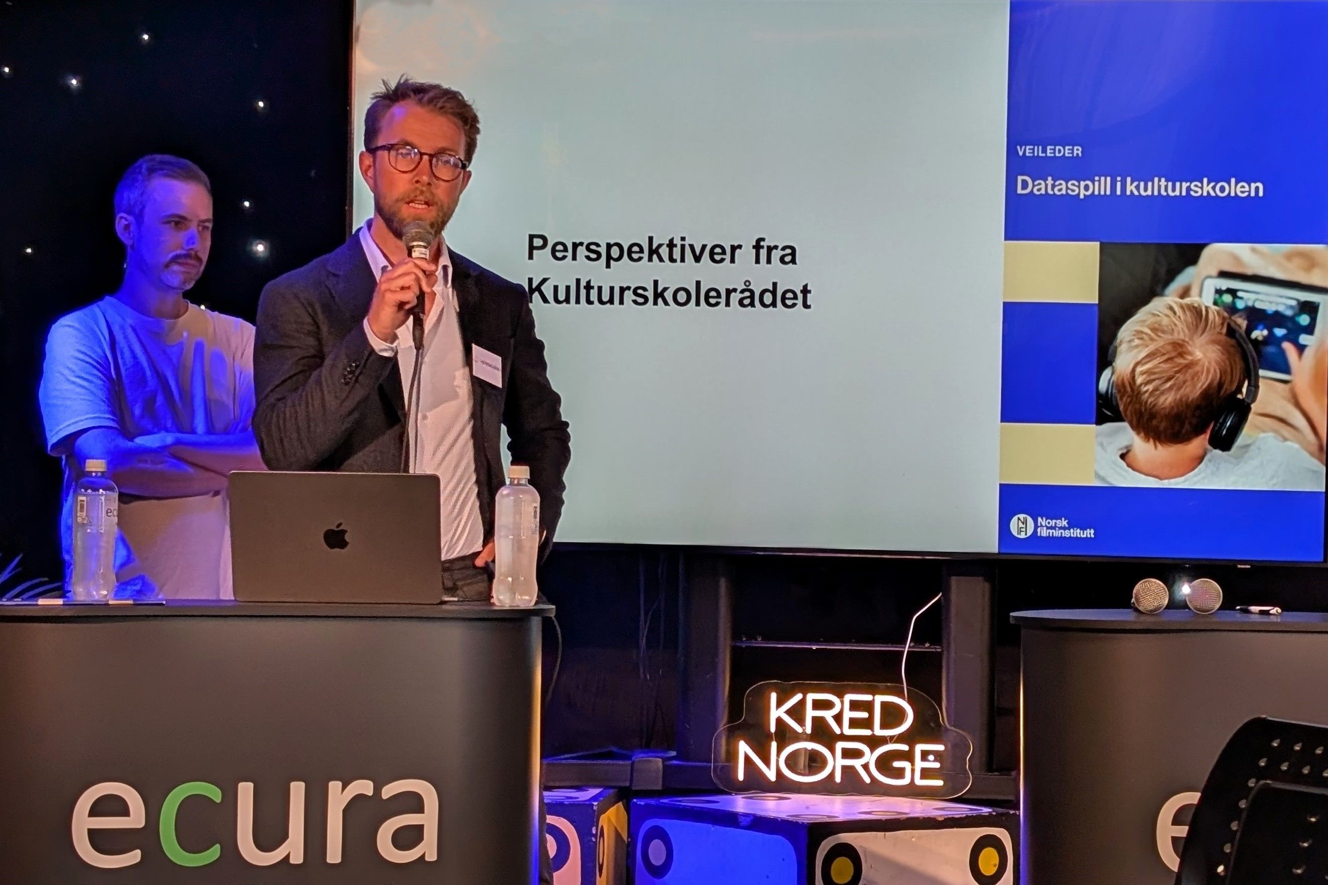 Jens Nyland holder innlegg under Arendalsuka 2025.